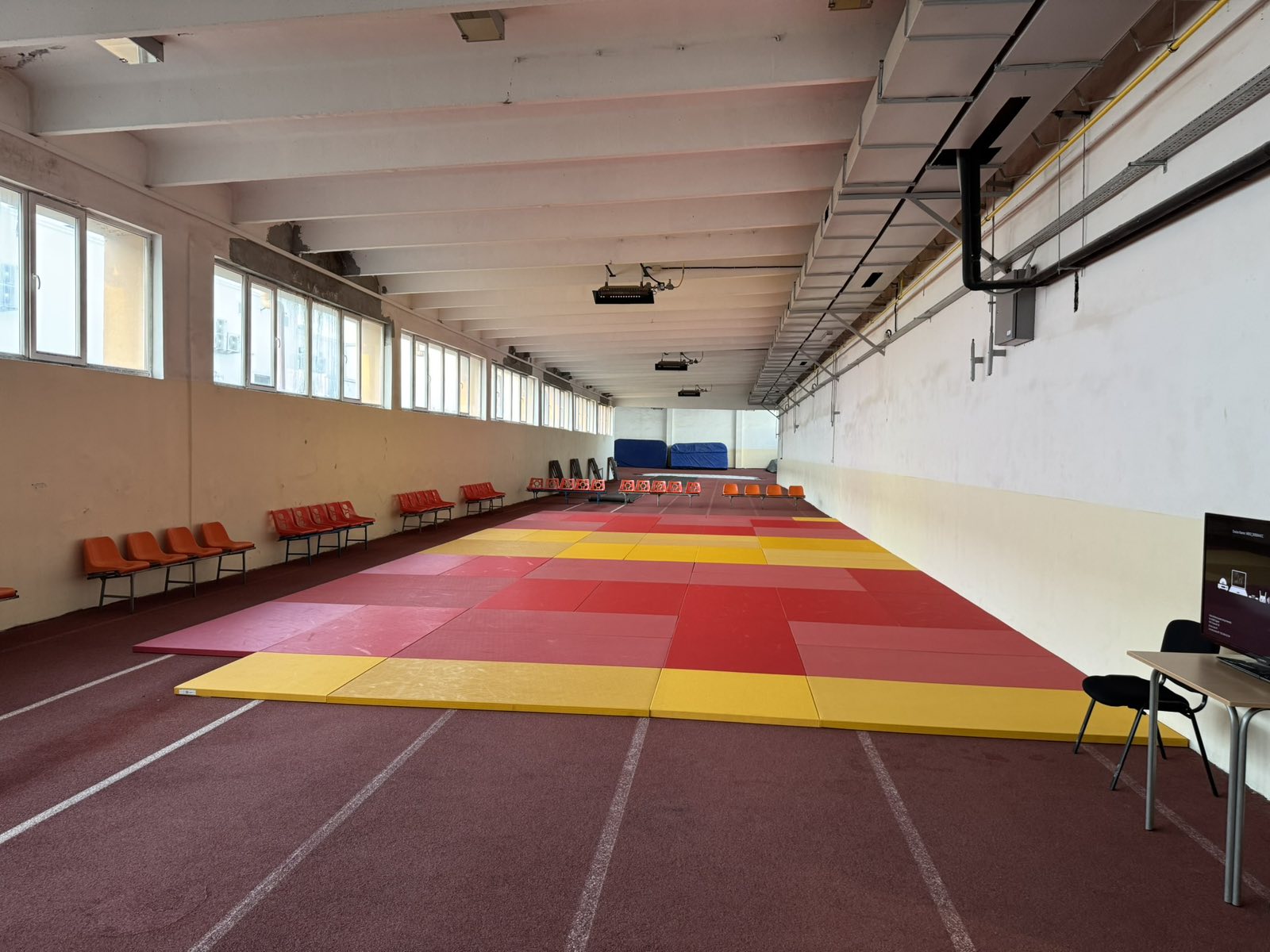 Warm-up hall 3